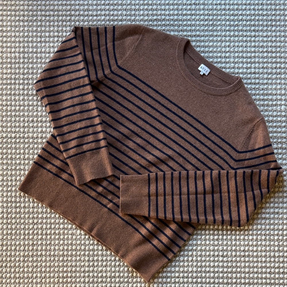 KULE Women’s Chestnut and Navy Striped Cashmere Crewneck Sweater